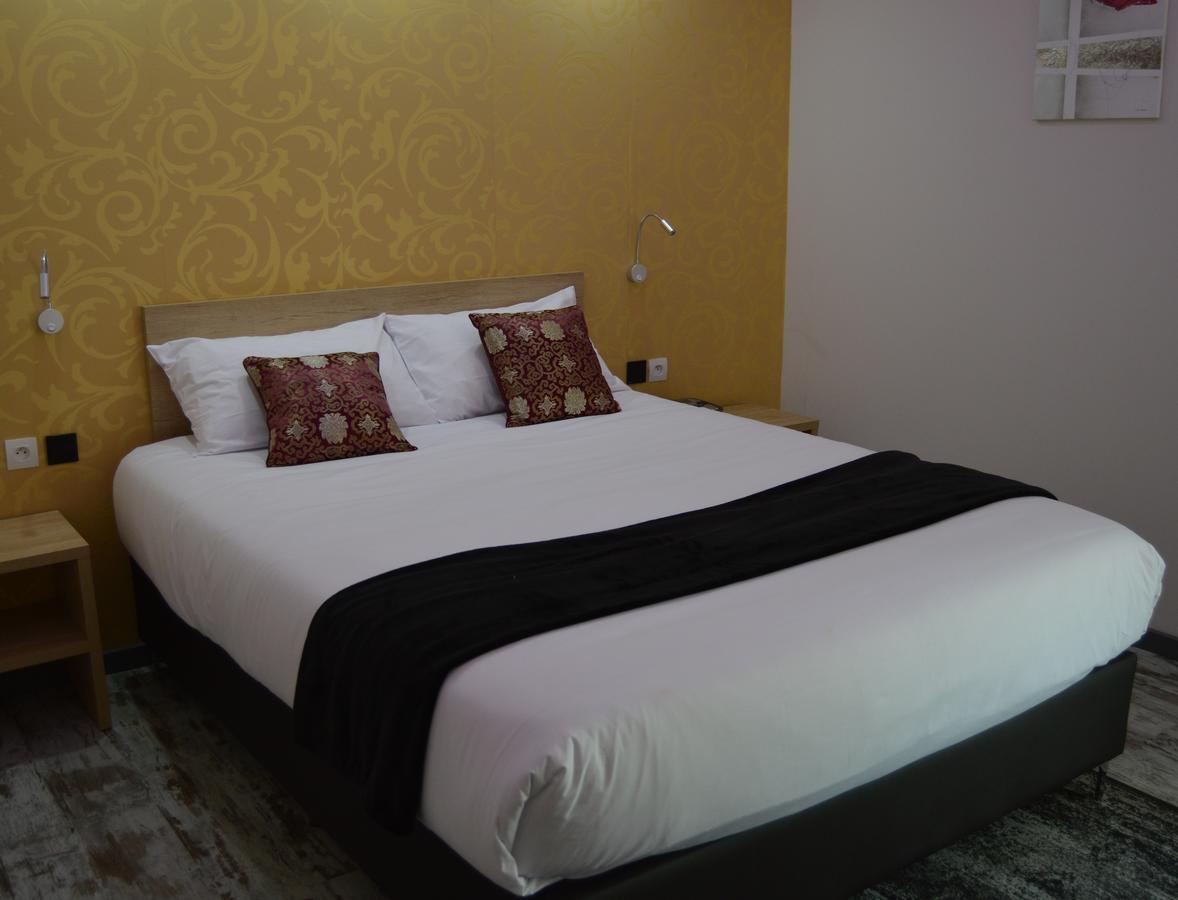 L'Hotel Du Lac กาสเตลจาลูซ์ ภายนอก รูปภาพ
