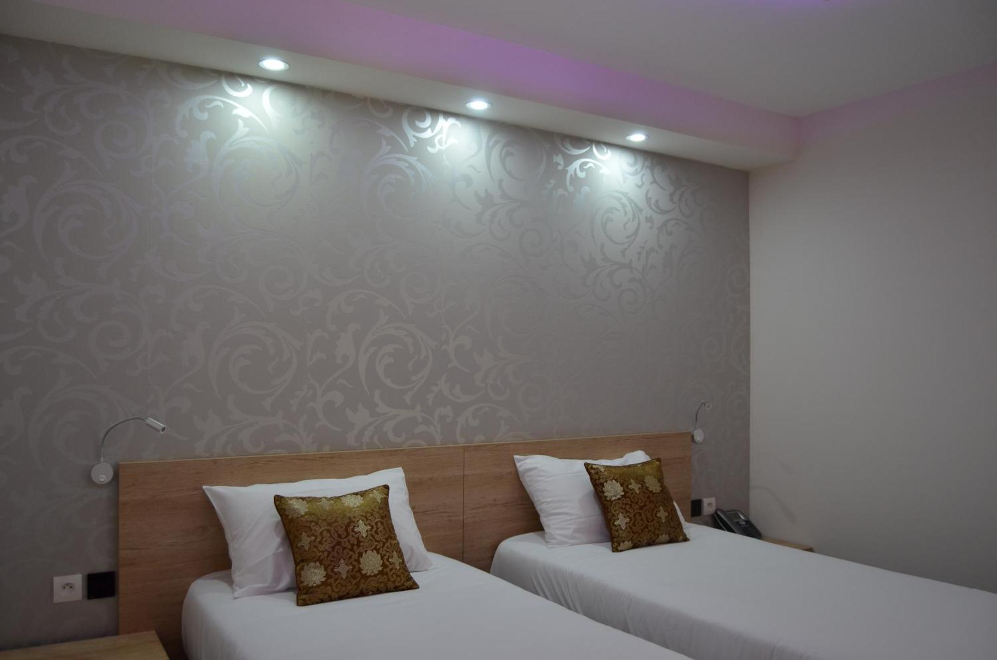 L'Hotel Du Lac กาสเตลจาลูซ์ ภายนอก รูปภาพ